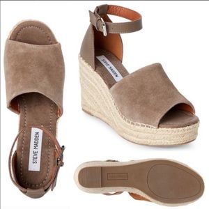 Steve Madden Jaylen Taupe Suede Wedge